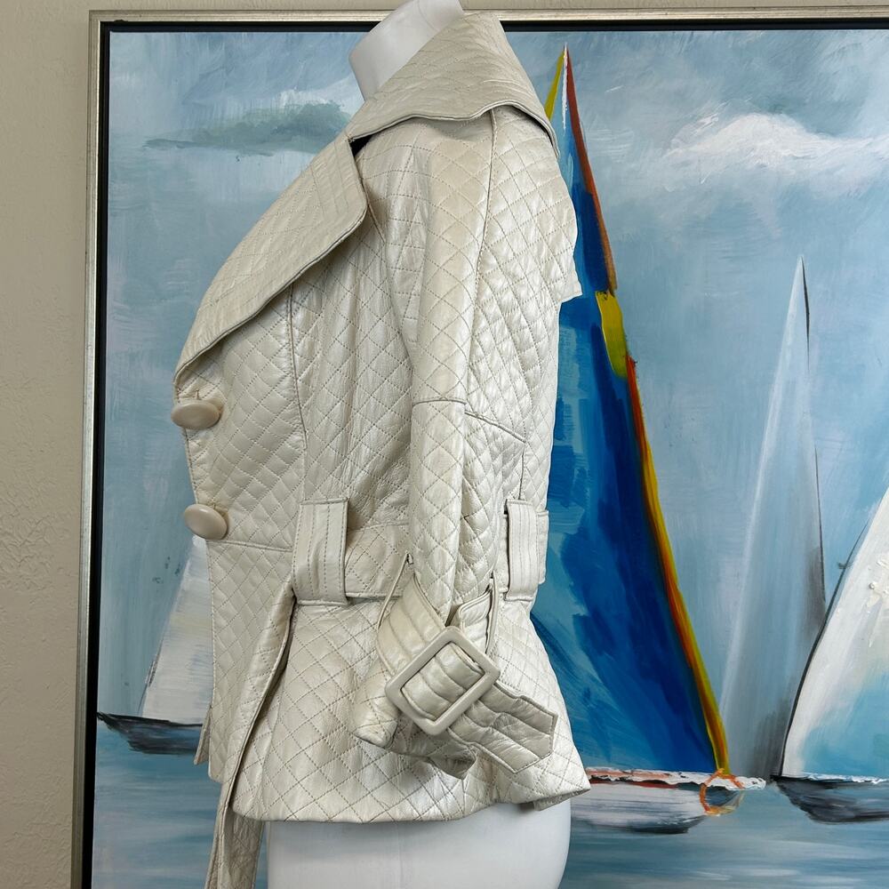 Vintage 1990s Arden B diamond-quilted leather belted jacket - Ivory 
Size Small - Picture 4 of 8